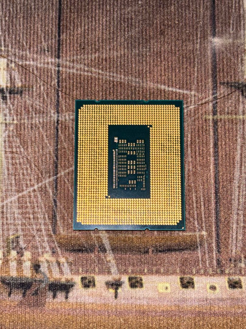 Intel Core i3-12100F + 純正クーラー