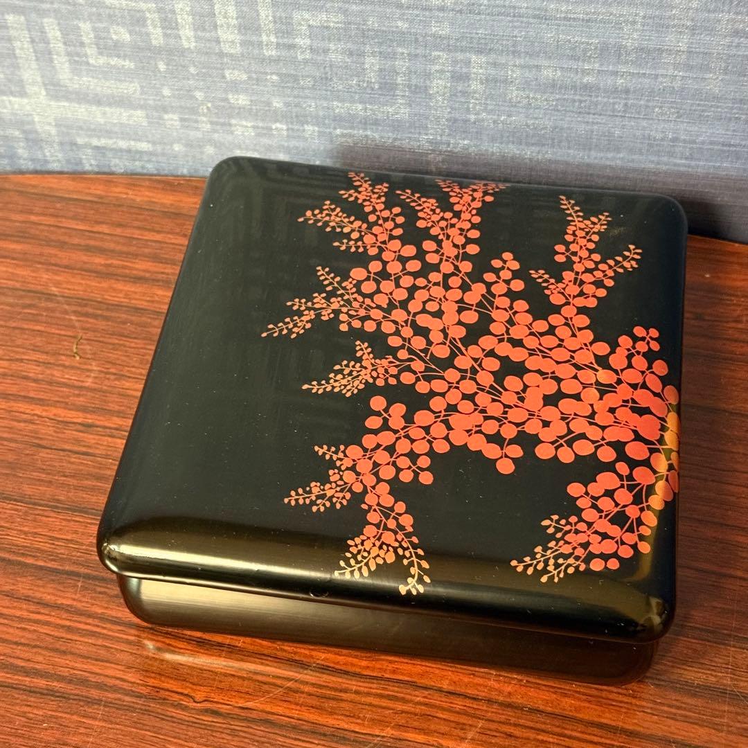 漆器 お盆＆小皿セット 南天柄 黒塗り 和モダン 菓子器揃 来客用　惣黒