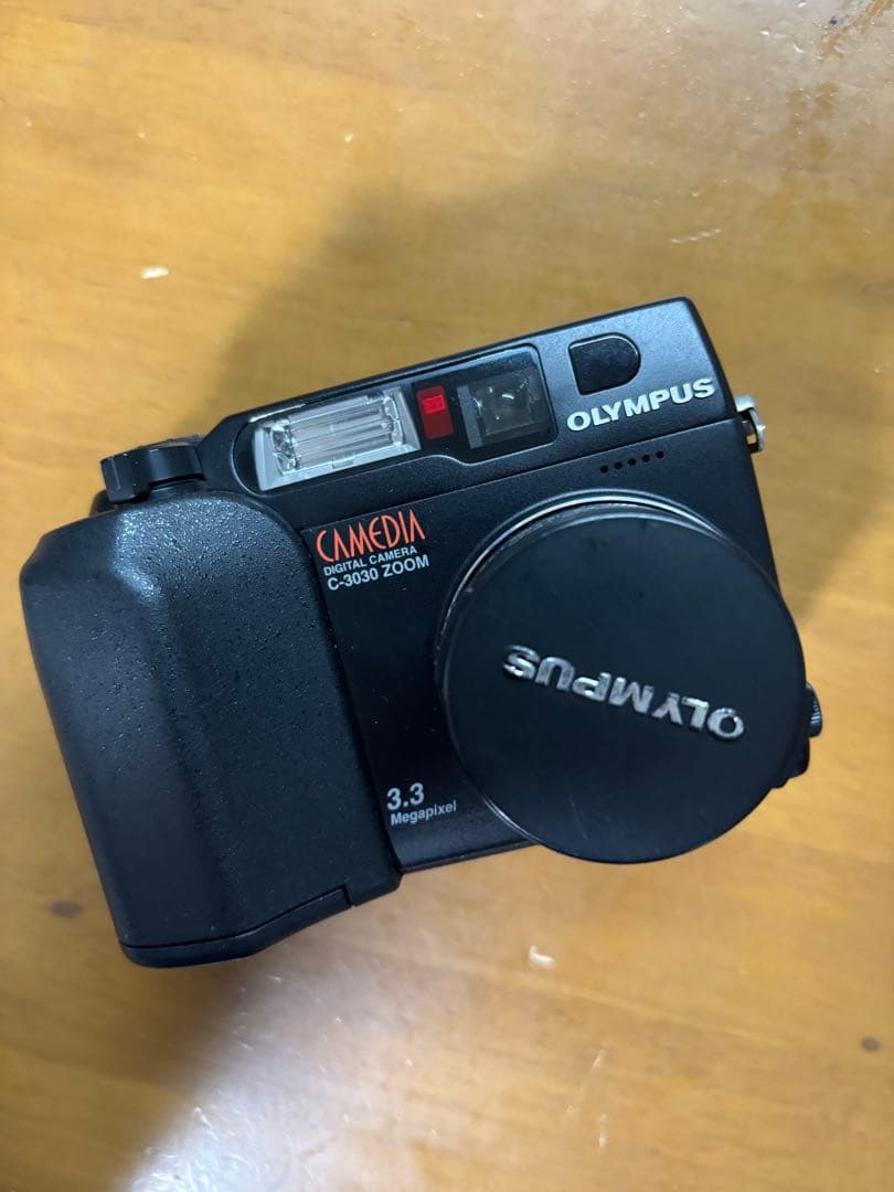 OLYMPUS CAMEDIA C-3030 Zoom デジカメ　コンデジ