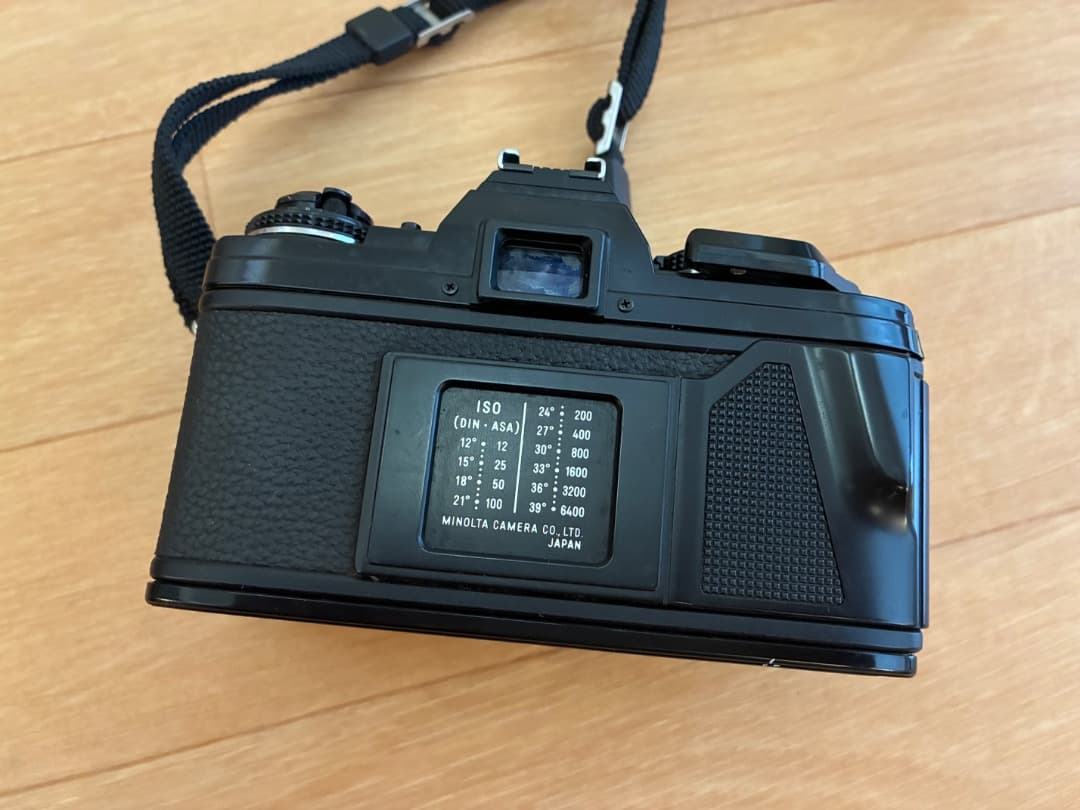 MINOLTA X-700 フィルム一眼レフカメラ & レンズ & ストロボ