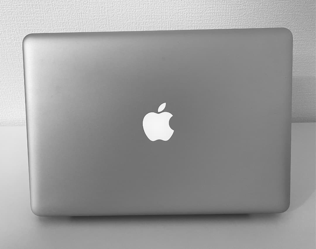 Apple MacBook Pro シルバー
