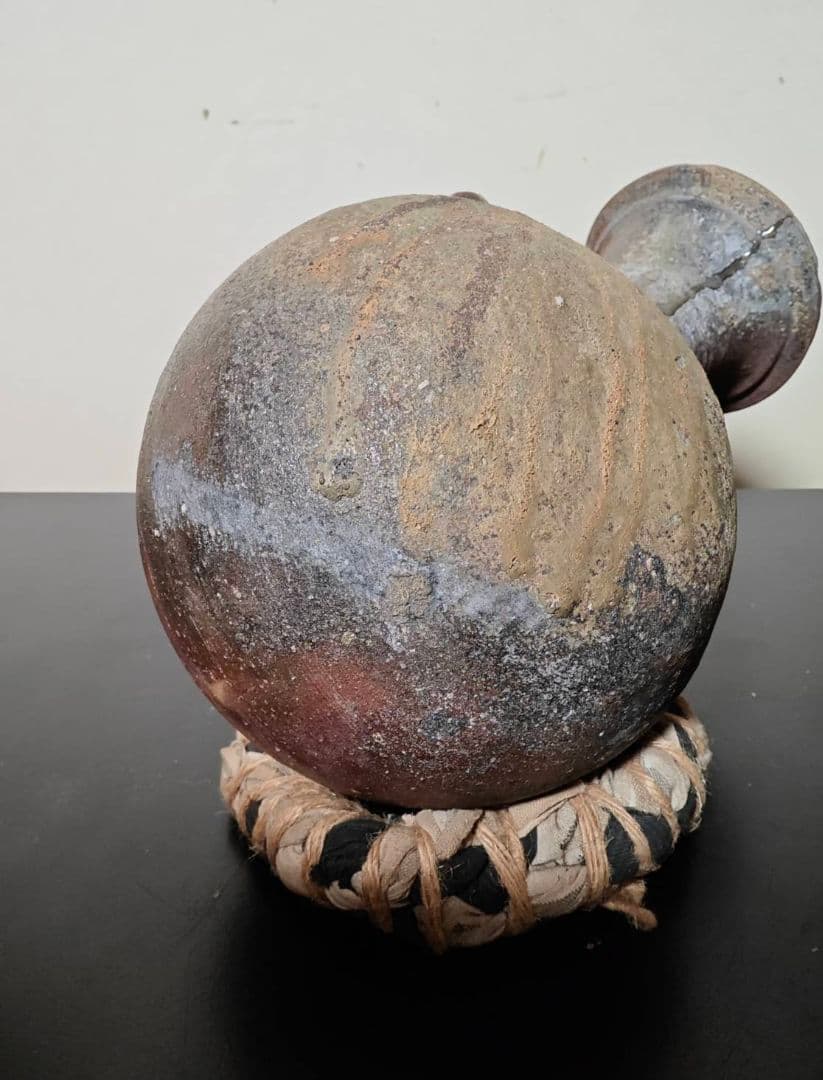 赤上がりの須恵器フラスコ瓶　珍品稀品　古美術　花呼ぶ器