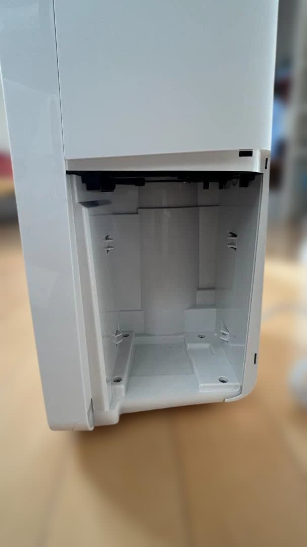 【極美品】シャープ 衣類乾燥除湿機 CV-T71 タンク未使用 2025年製