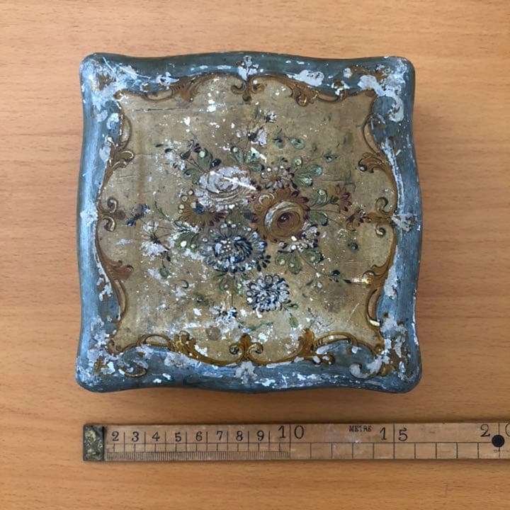 古い花柄の木箱　フランス　アンティーク　no.230