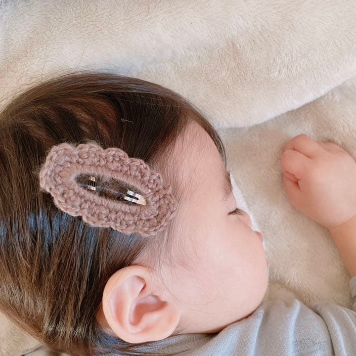 ＊フリルパッチンピン＊冬素材＊　ハンドメイド