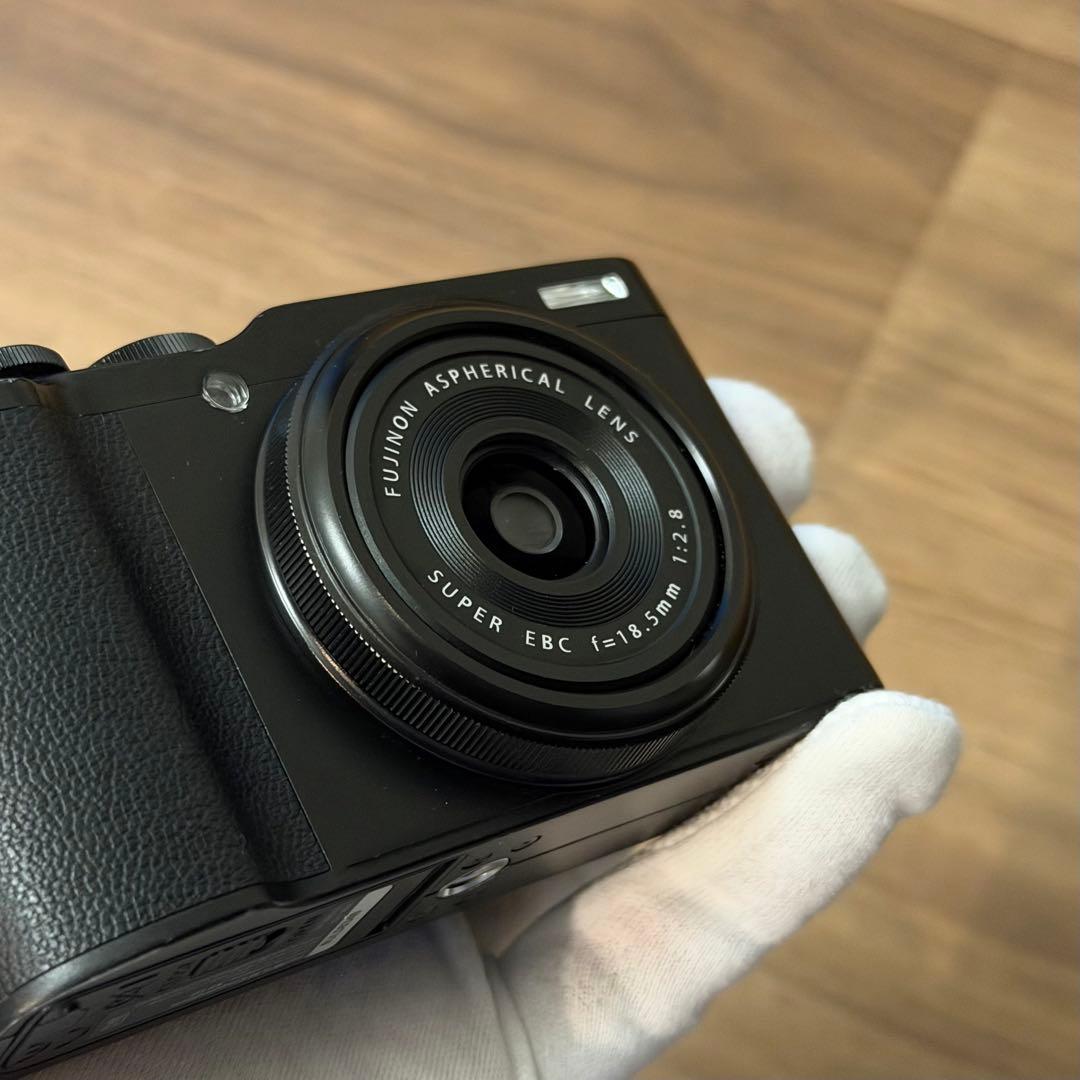 【週末限定価格】 FUJIFILM XF10 APS-C 2424万画素