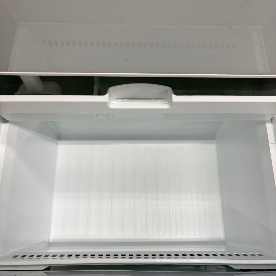 810 ガラストップ！！　1~４人暮らし用　大型冷蔵庫　自動製氷　3ドア
