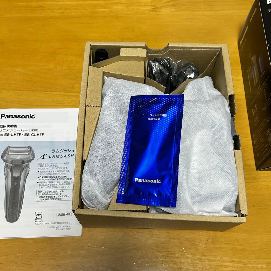 Panasonic シェーバー　ラムダッシュ5枚刃ES-CLV7F-T