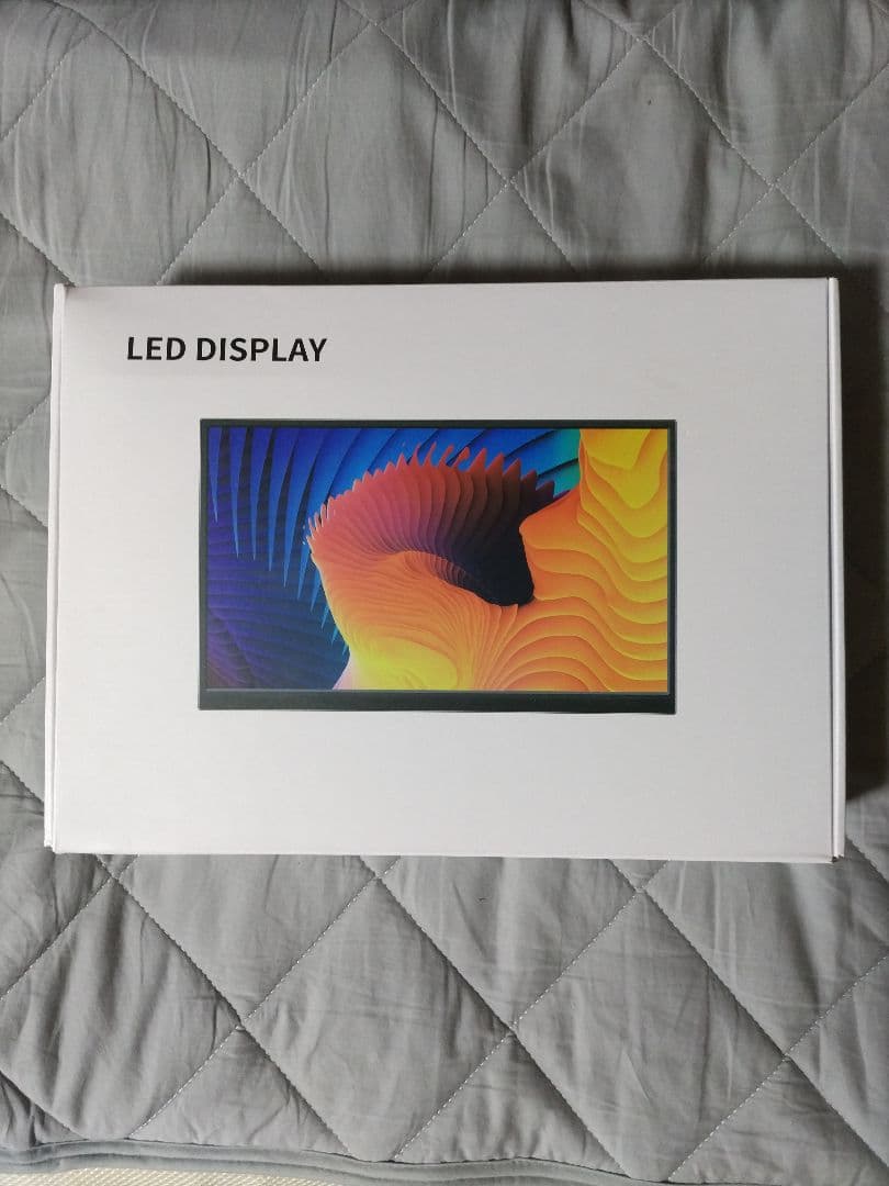 THL 13.3 インチ　　　　　　 LEDディスプレイ