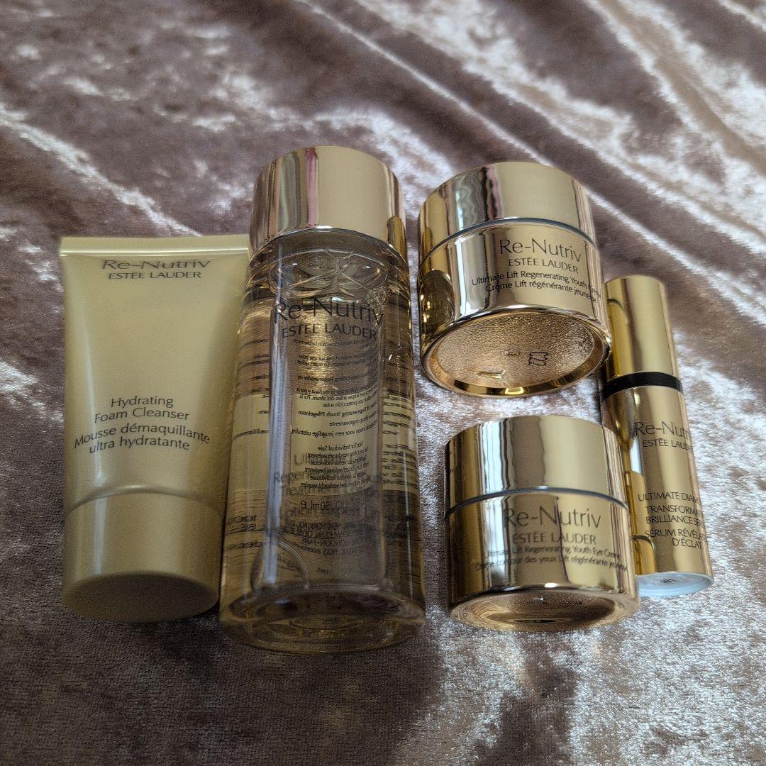 ESTEE LAUDER Re-Nutriv コレクション