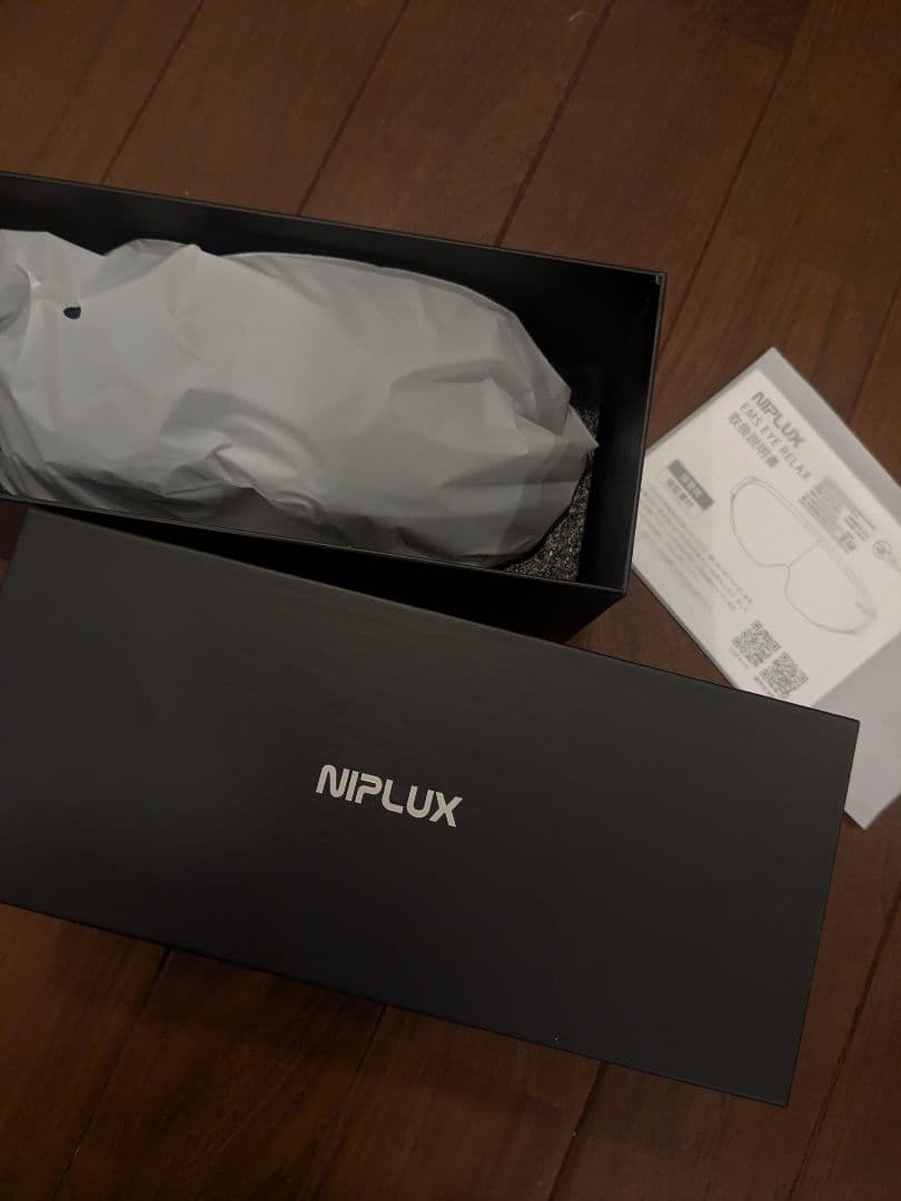 新品　NIPLUX EMS EYE RELAX アイリラックス
