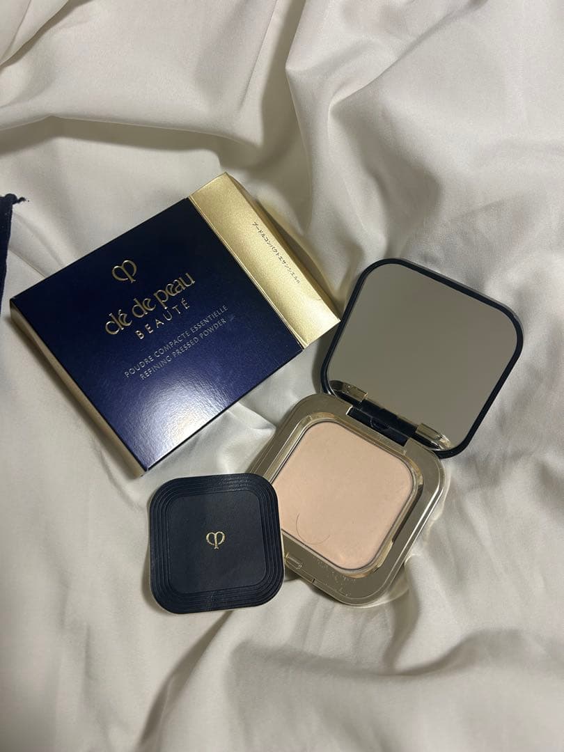 clé de peau BEAUTÉ プードルコンパクトエサンシエルｎ