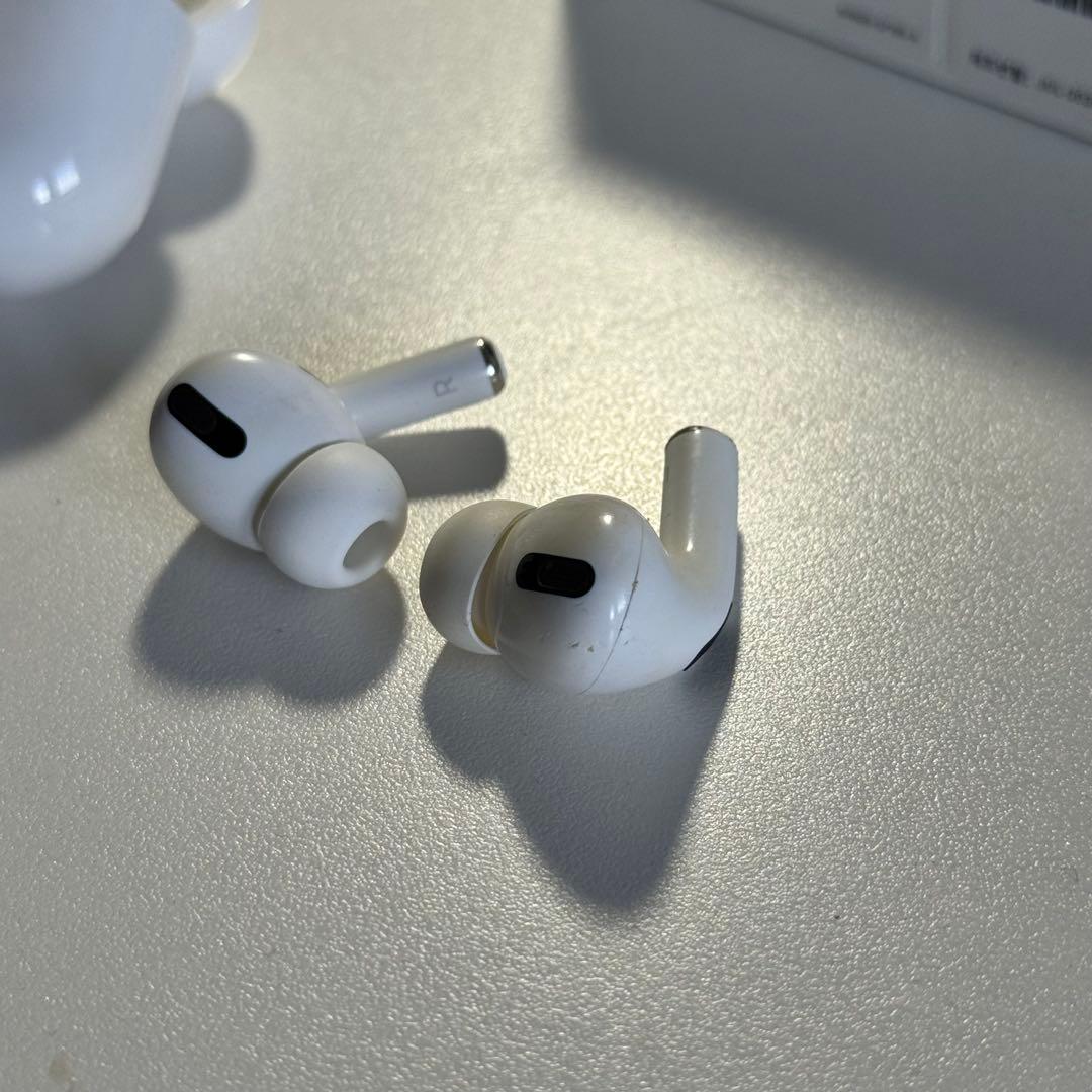 AirPods Pro 第1世代 Lightning 箱付