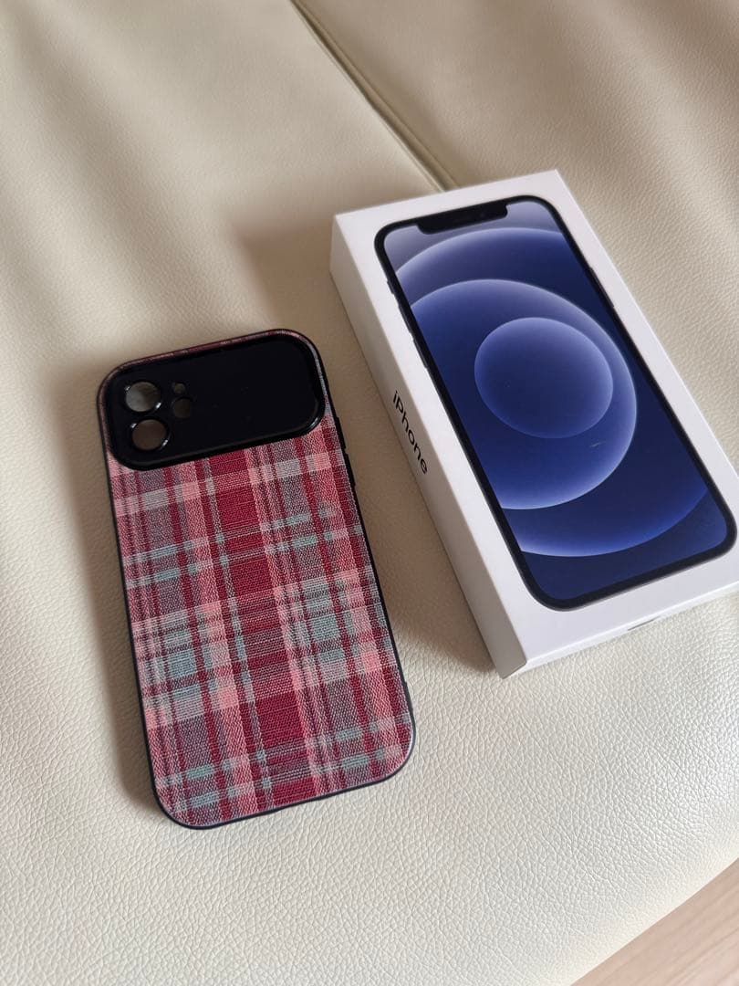 【超美品】iPhone 12 Simフリー