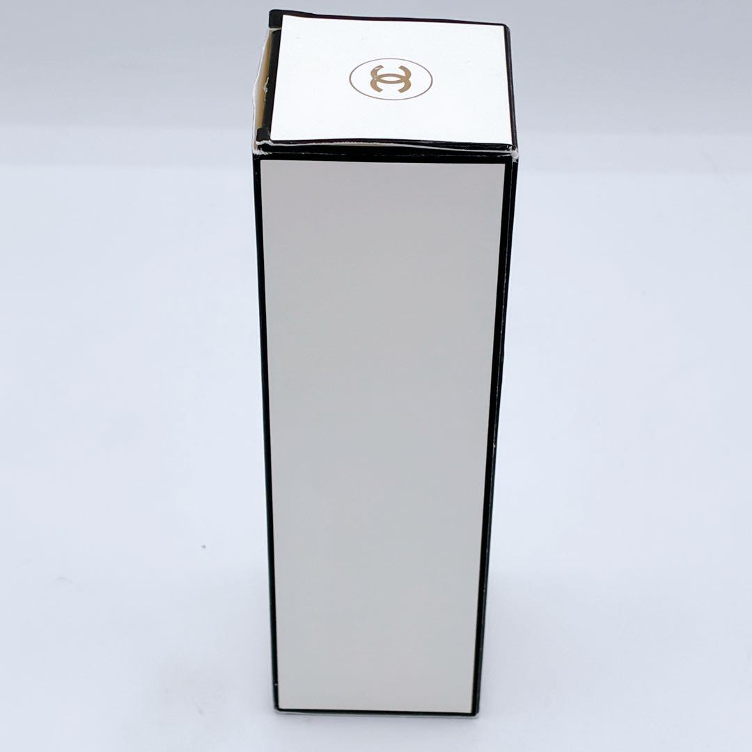 CHANEL Eau de Toilette N°19 オードゥトワレ 香水