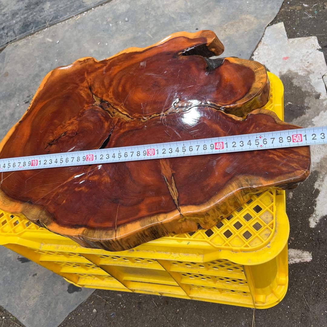 木製オーガニックシェイプテーブル 約50cm x 40cm