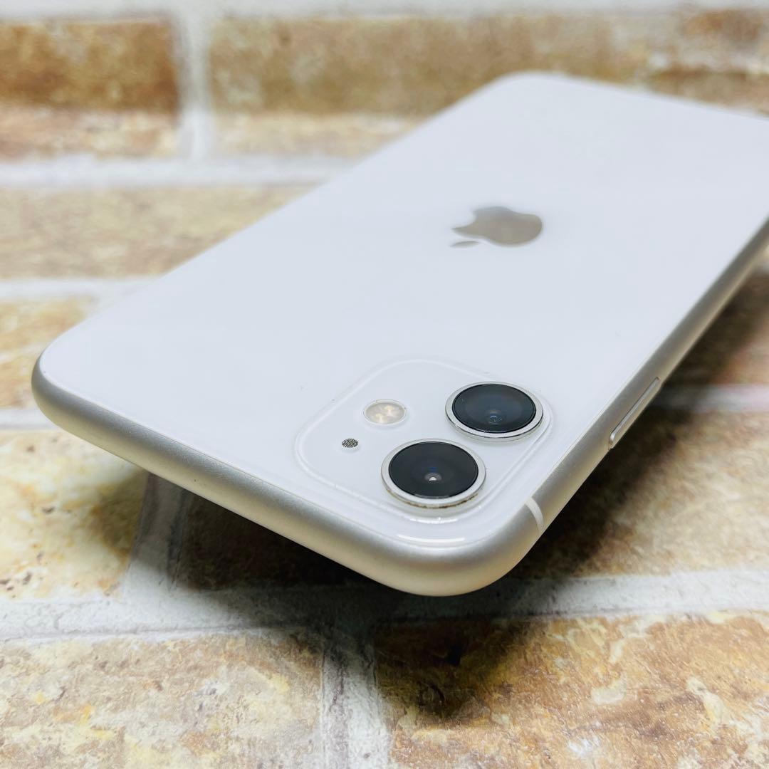 SIMフリー iPhone11 64GB ホワイト 新品電池