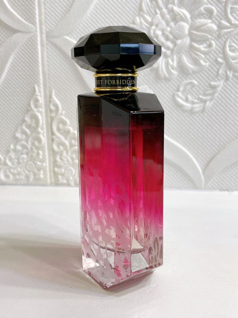 ヴィクトリアシークレット　FORBIDDEN 100ml