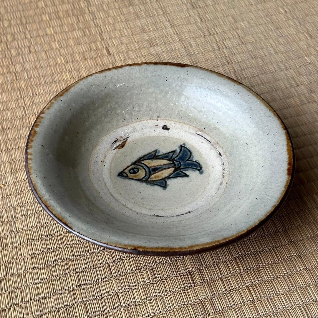 壺屋焼 金城敏男 作【魚文 深皿】直径18cm やちむん 琉球 民藝 金城次郎