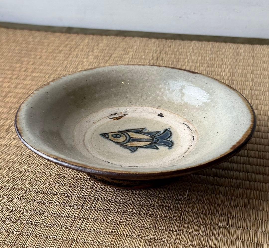 壺屋焼 金城敏男 作【魚文 深皿】直径18cm やちむん 琉球 民藝 金城次郎