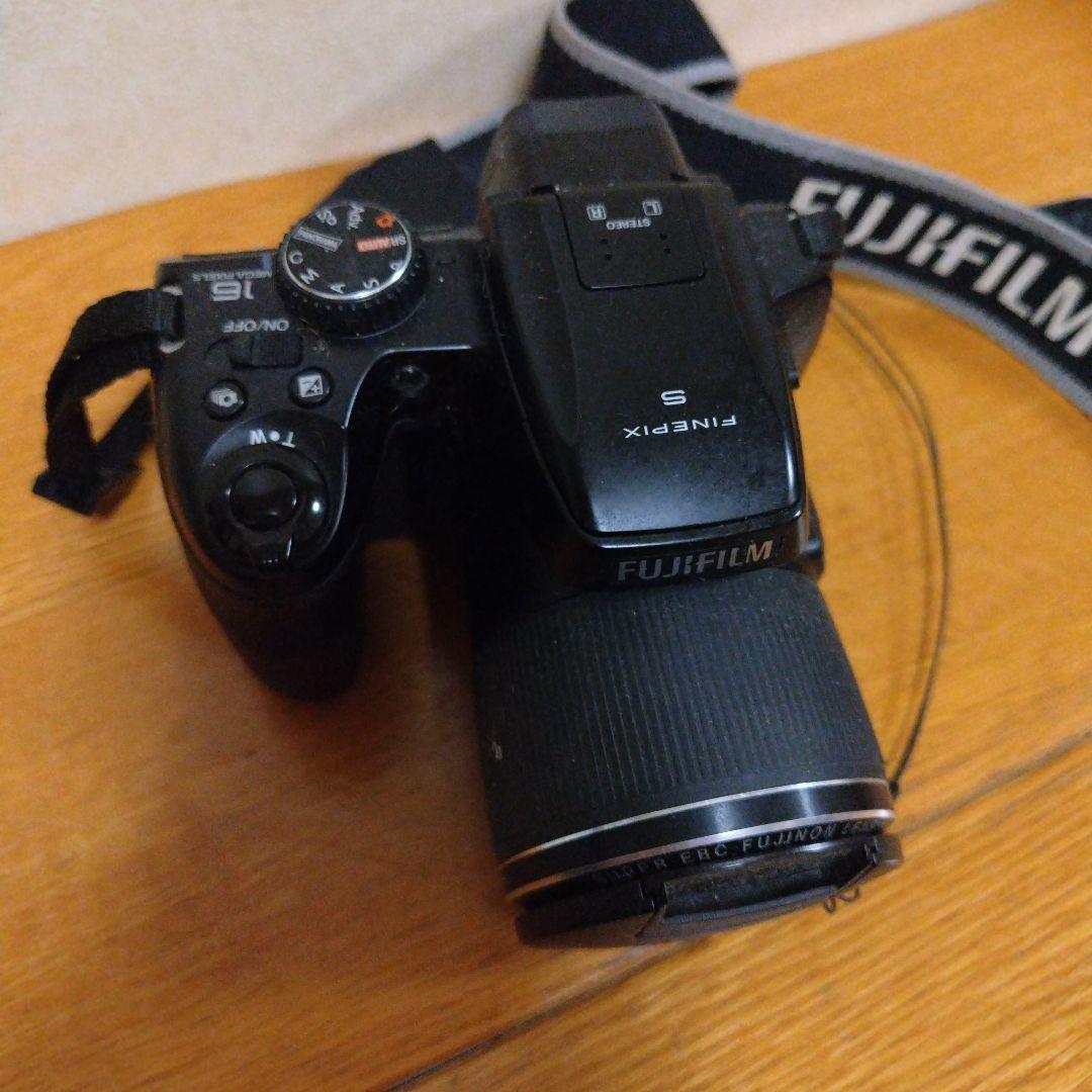 FUJIFILM FinePix S 8200 デジタルカメラ
