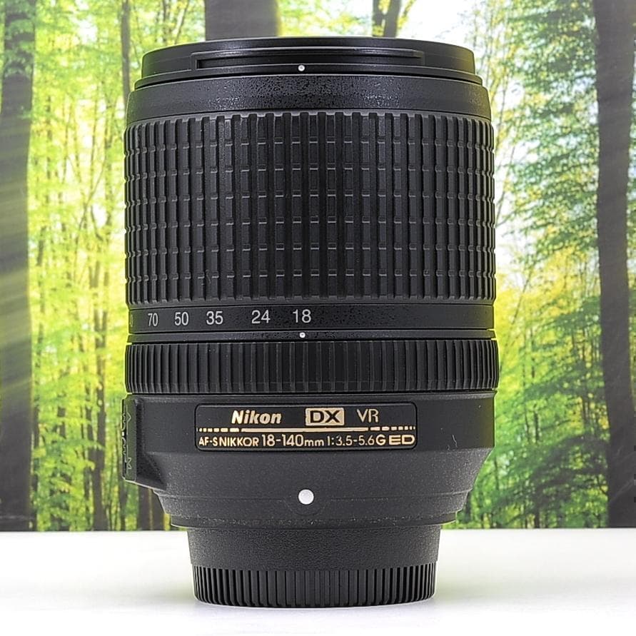 手振れ補正つき遠近両用便利レンズ☆Nikon AF-S 18-140mm
