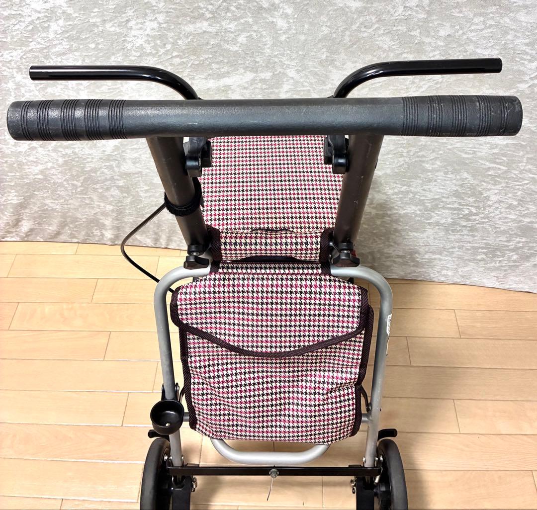 座れる！ 幸和製作所 TacaoF SICP02 シルバーカー 動作確認済み