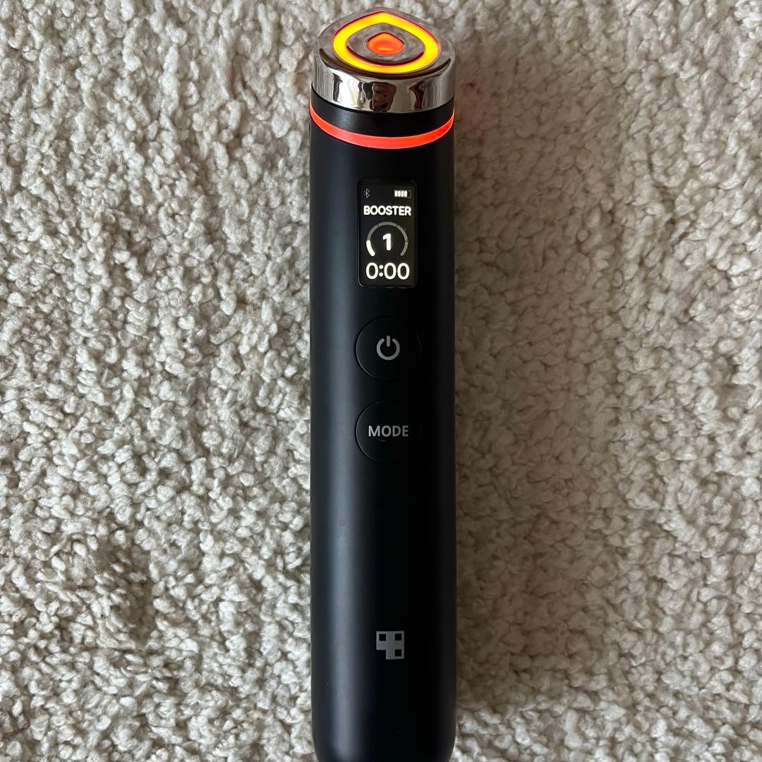 メディキューブ　BOOSTER PRO 美顔器