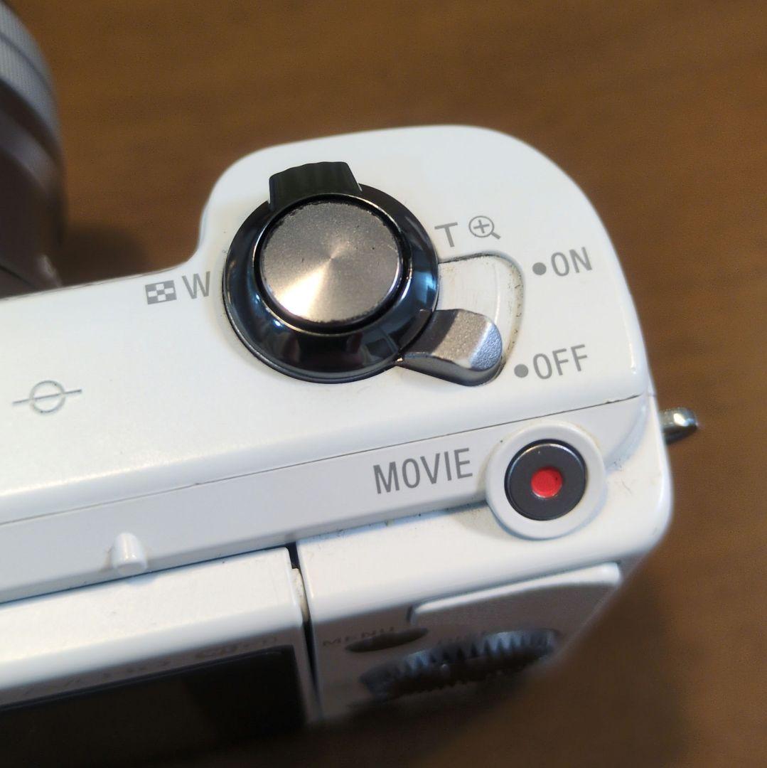 SONY α5000 ミラーレス一眼カメラ　ホワイト