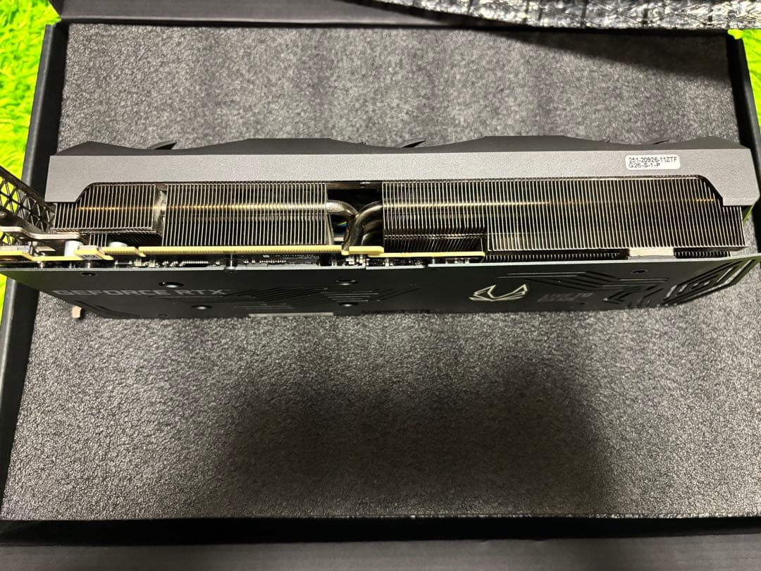 ZOTAC RTX 3070 Ti HoloBlack 8GB 動作確認済み