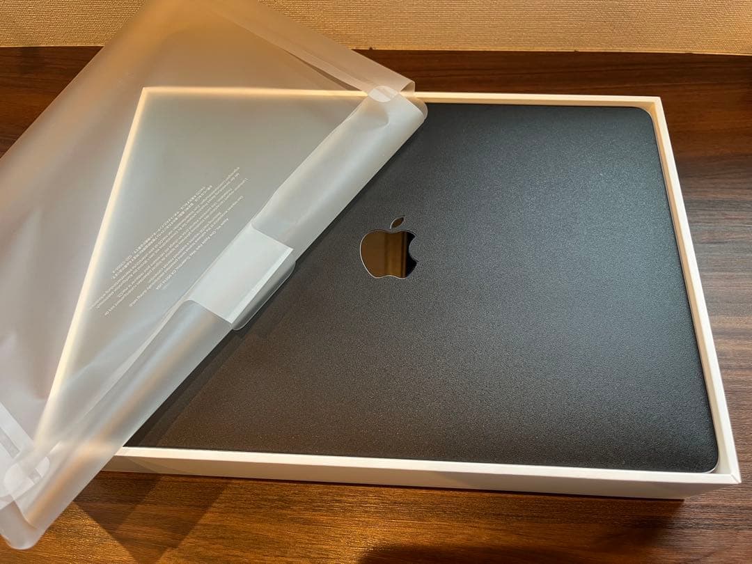 【極美品】MacBook Air 2019 13インチ 放電回数72回