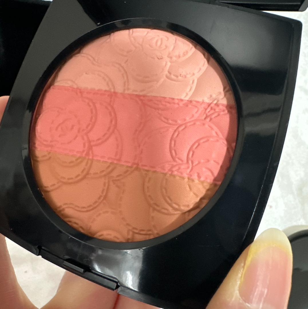 シャネル CHANEL グラデーションチーク パウダー ベージュピンク系