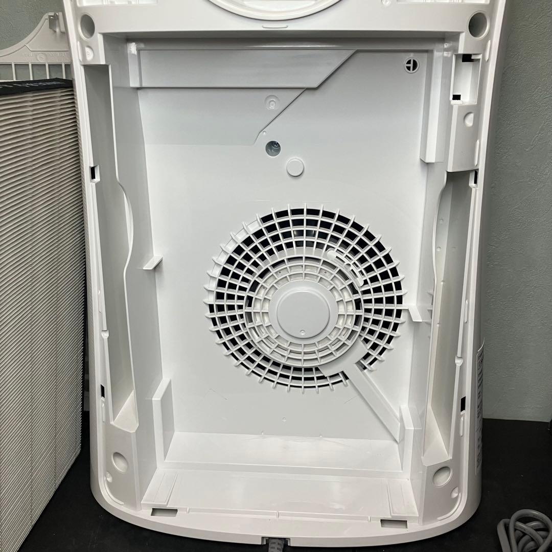 極美品　SHARP 空気清浄機　プラズマクラスター7000 FU-H50-W