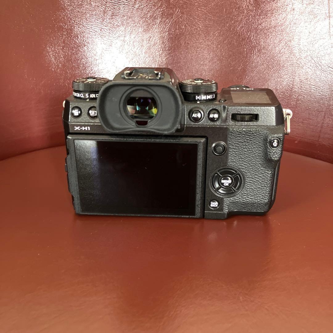 FUJIFILM X-H1 ミラーレス一眼 ブラック
