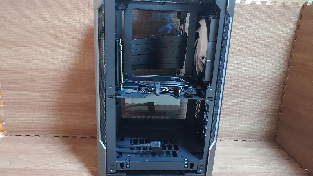 PHANTEKS EVOLV SHIFT 2 　中古