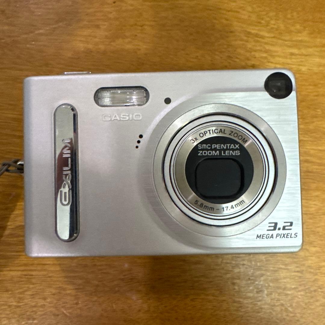 CASIO EXILIM 3.2MP デジタルカメラ
