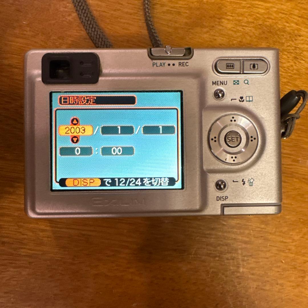 CASIO EXILIM 3.2MP デジタルカメラ
