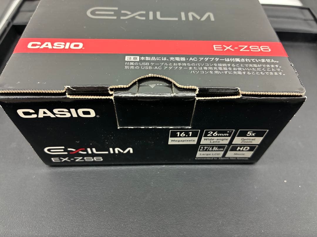 （美品）CASIO EXILIM EX-ZS6 カシオ デジカメ　キティー