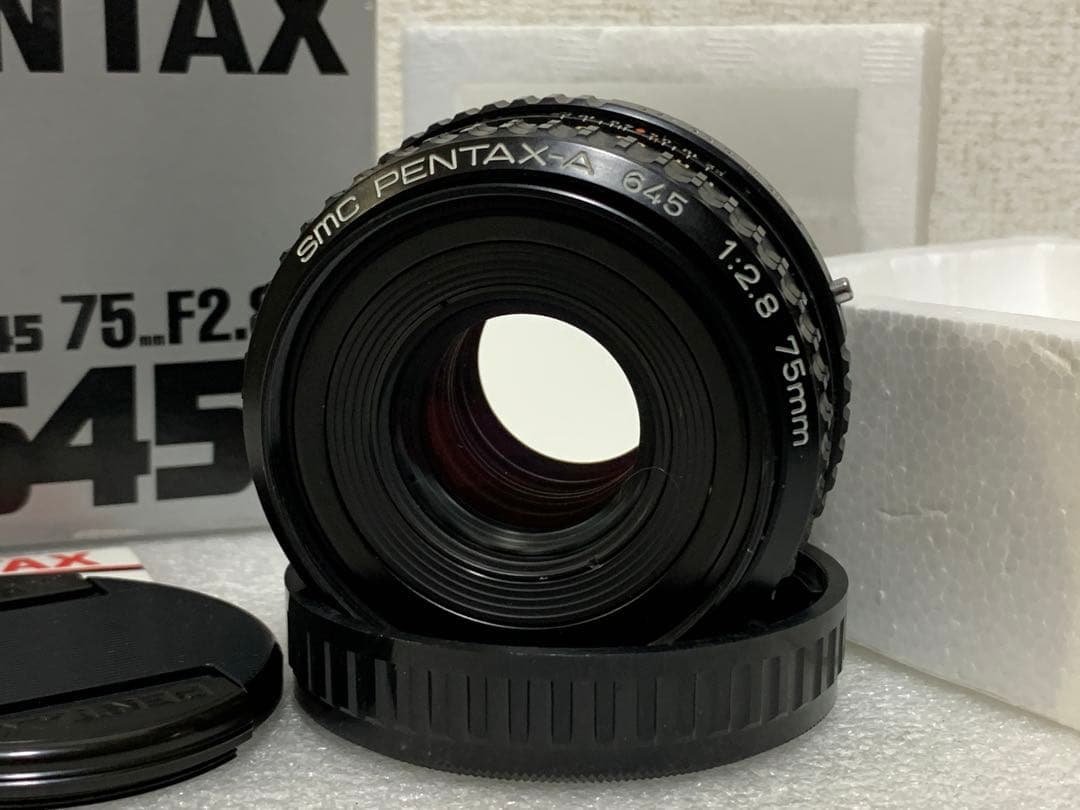 フィルムカメラ smc pentax A 645 1:2.8 75mm
