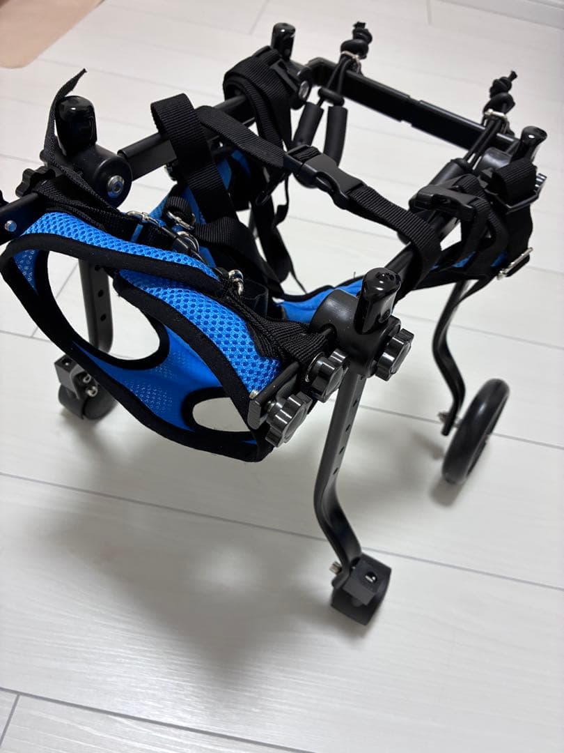 前フレーム付き／犬用車椅子 4輪 歩行器 XS
