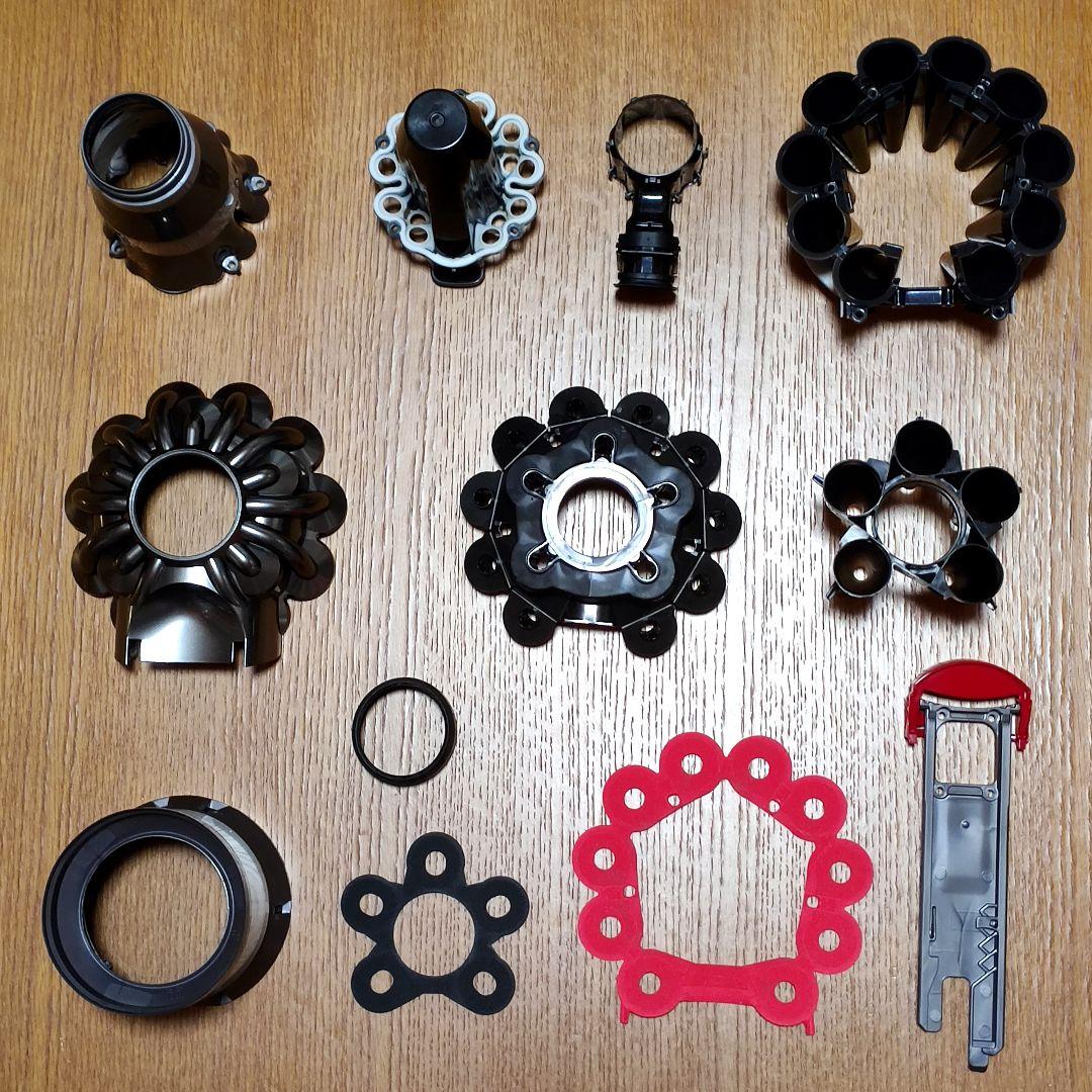 ダイソンV8 SV10掃除機 完全分解清掃済み 動作品 純正バッテリー2つセット
