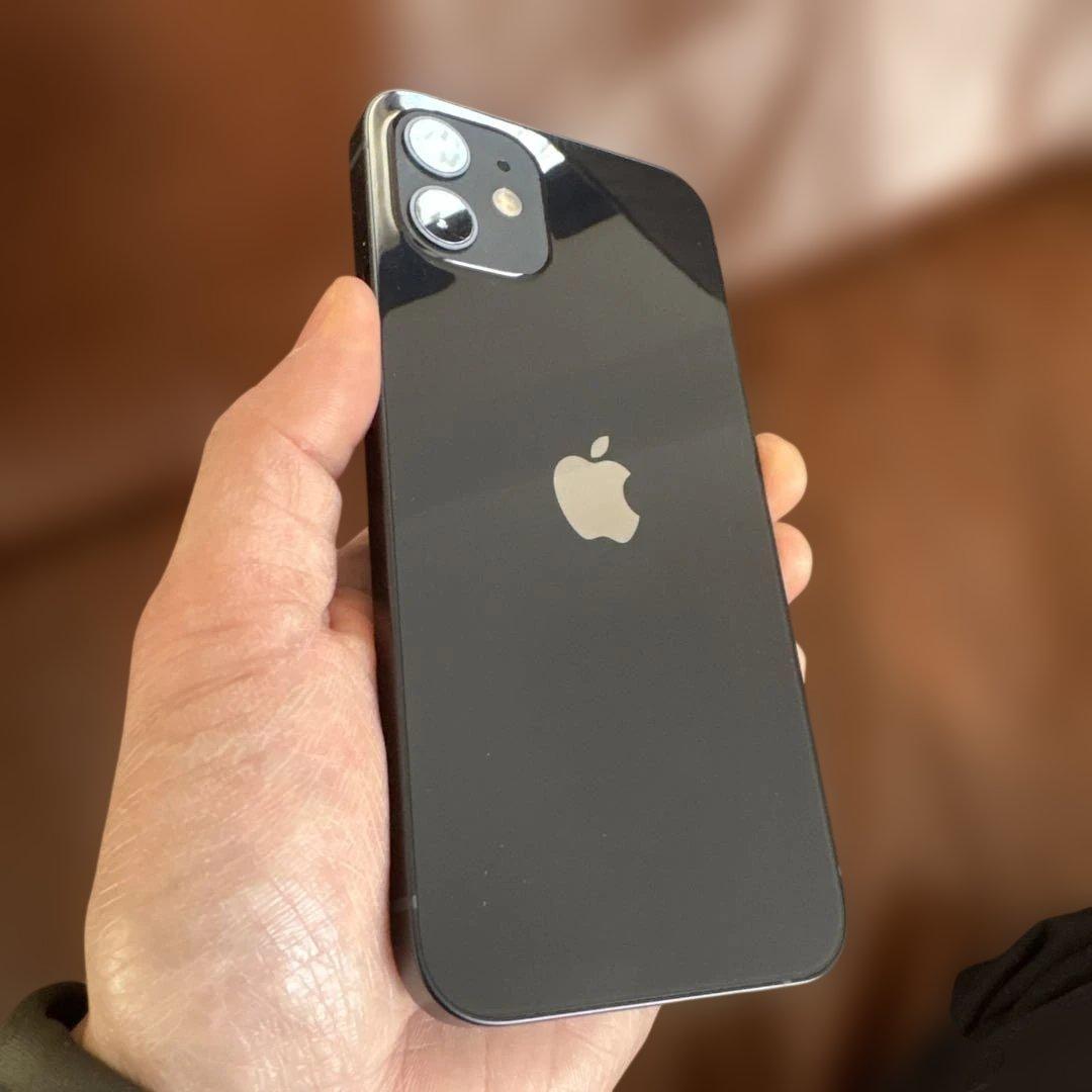 iPhone１２　64G