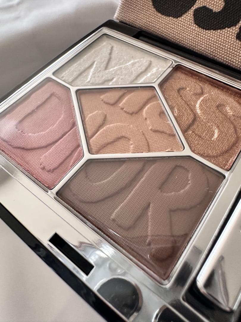 Dior ショウ サンク クルール 664 アイシャドウ