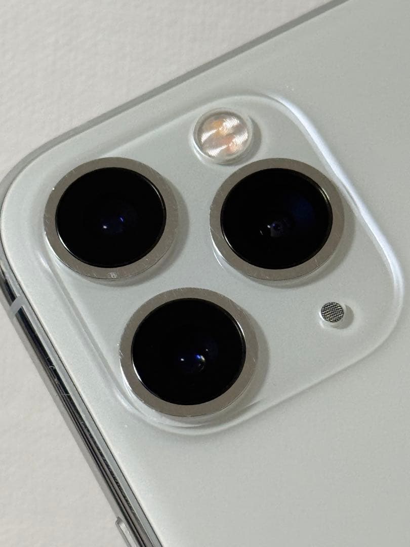 iPhone11pro 256gb シルバー　SIMフリー(再掲)