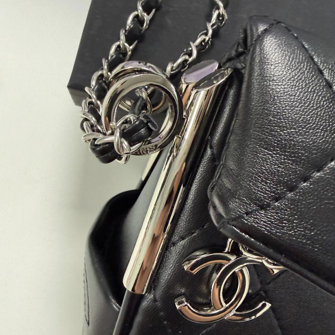 24時間以内に発送 ~ cHaNeL ~ ショルダーバッグでございます。
