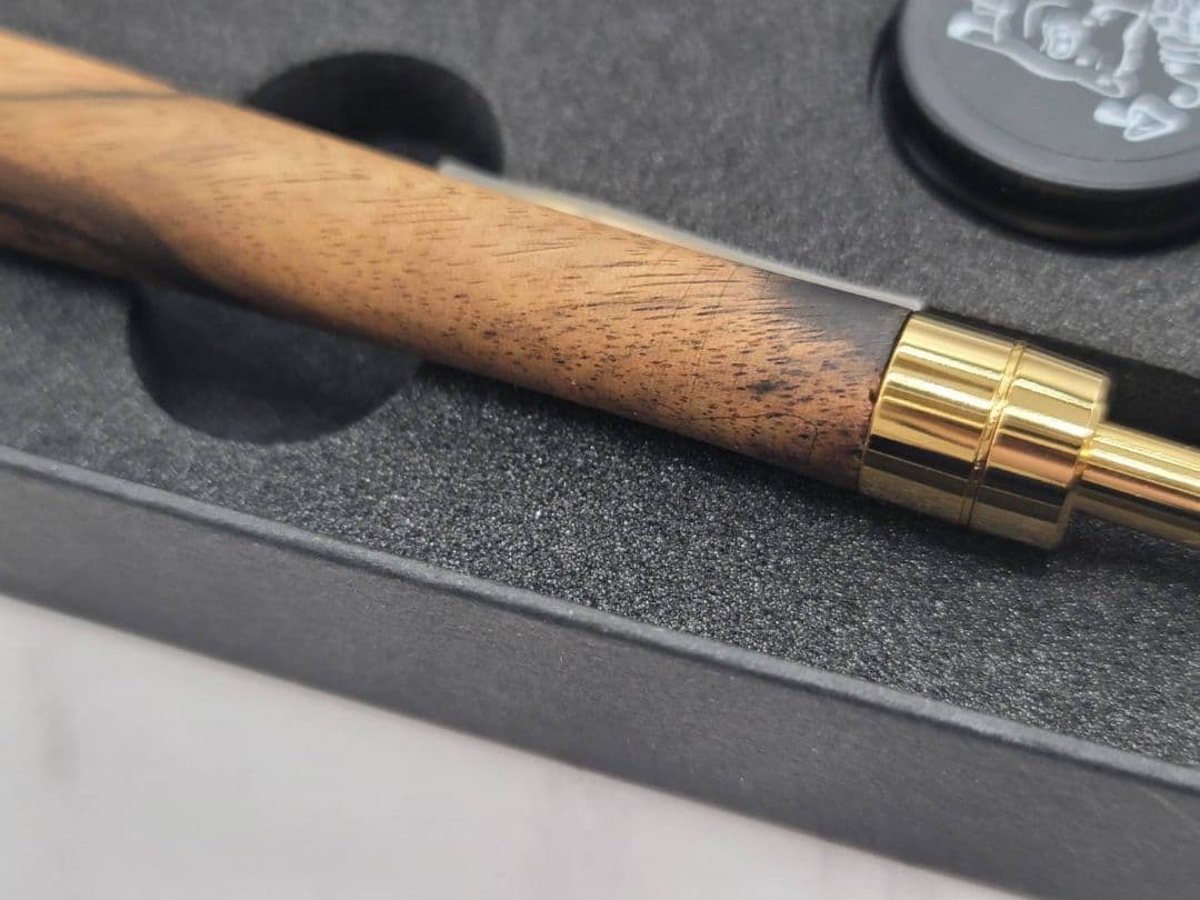 新品　こぶた工房　黒柿　極上　金金具　ボールペン