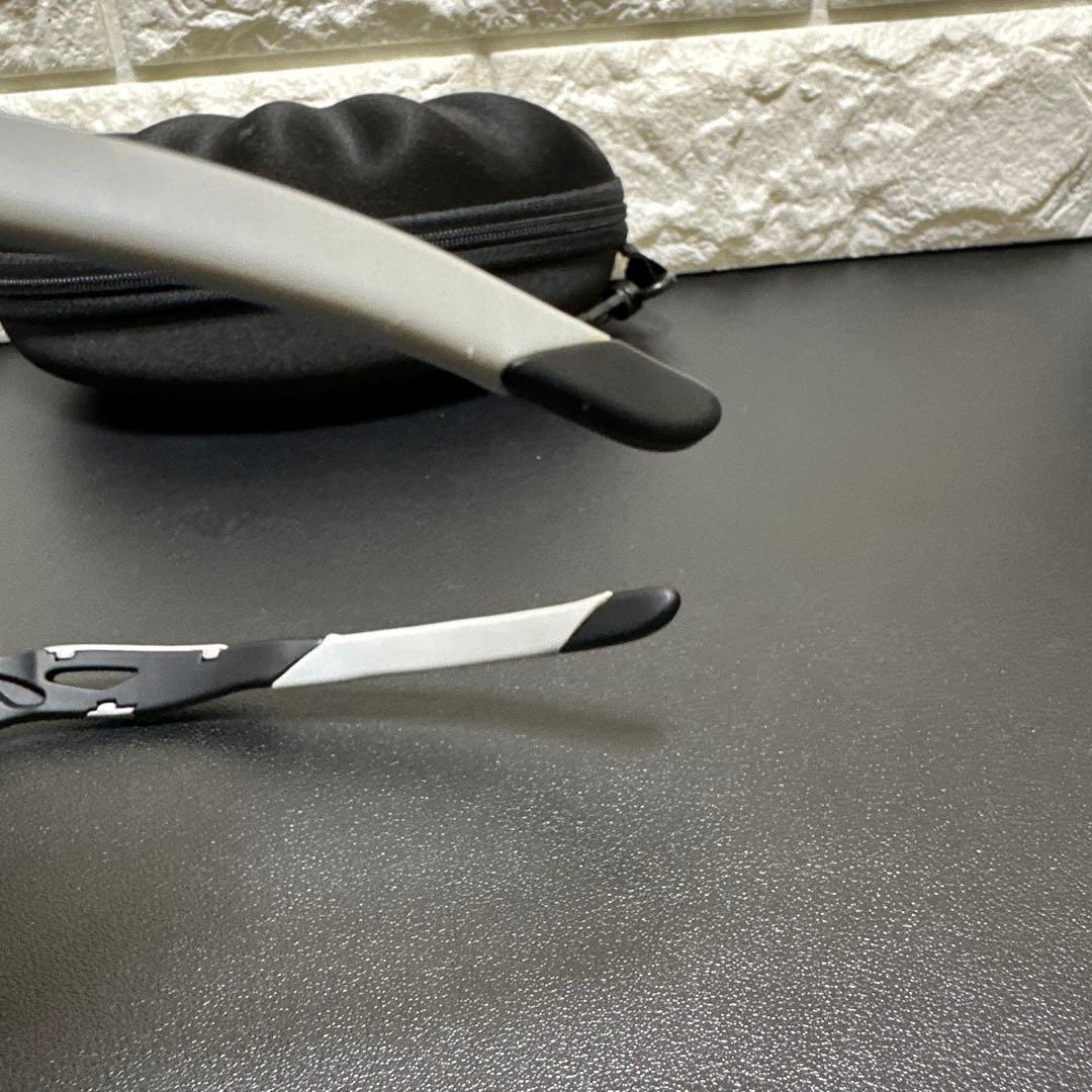美品　eShades 瞬間調光サングラス　UV400カット