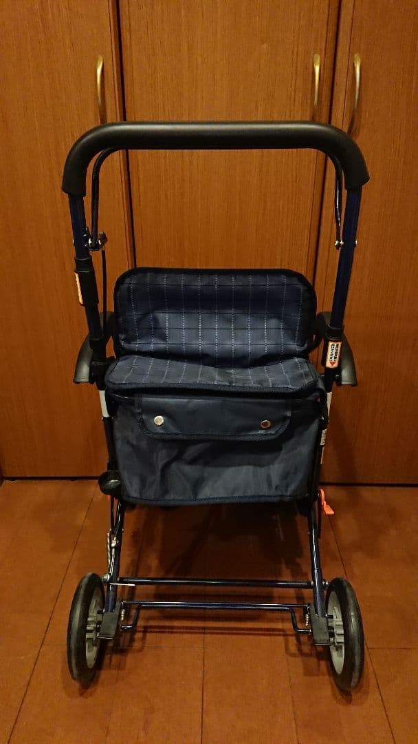 【極美品 取扱説明書付】 幸和製作所 アルミ製 シルバーカー PW-298