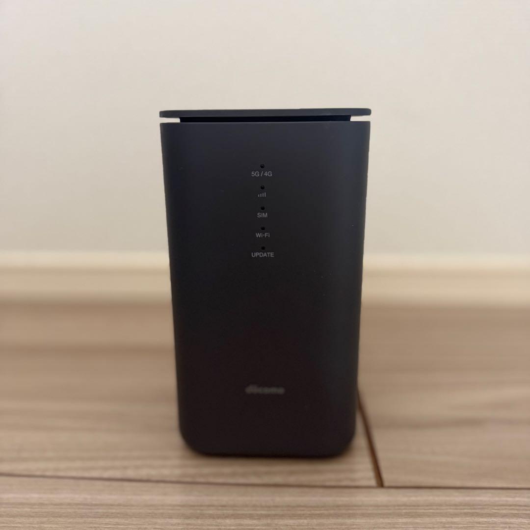 docomo 5Gルーター HR02【美品】【今週末限定価格】