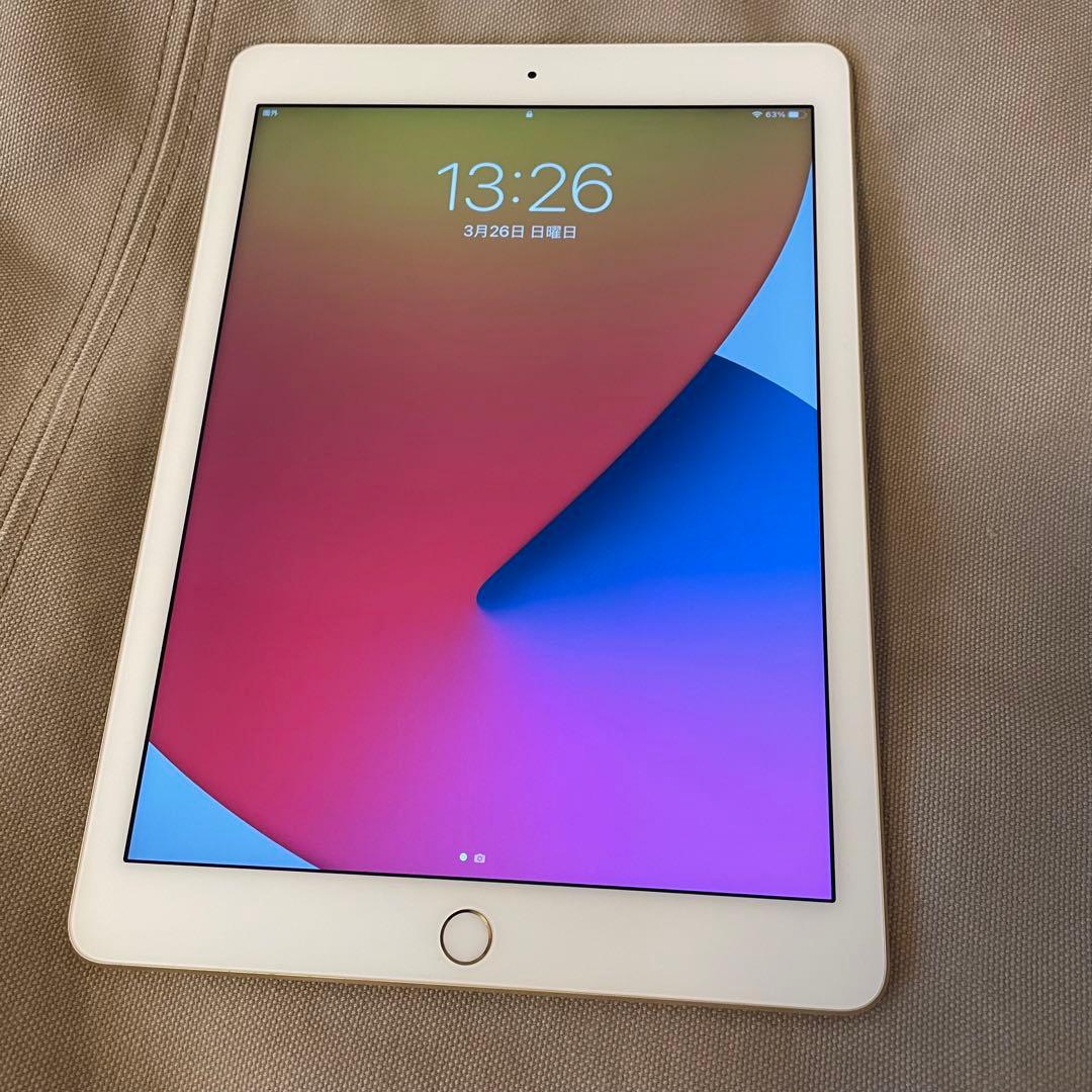 APPLE iPad Air2 セルラーモデル(KDDI) 32GB ゴールド